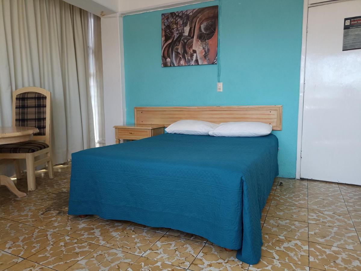 Hotel Viena Irapuato Esterno foto