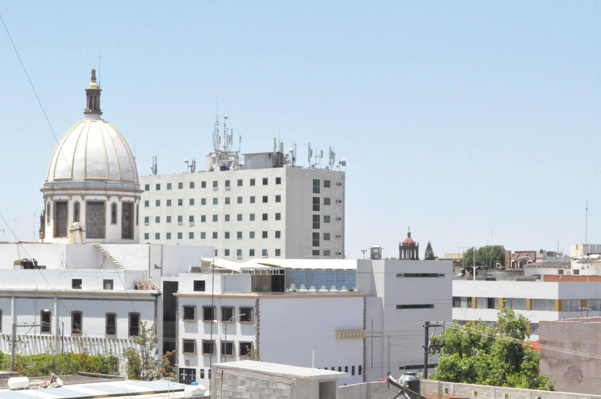 Hotel Viena Irapuato Esterno foto